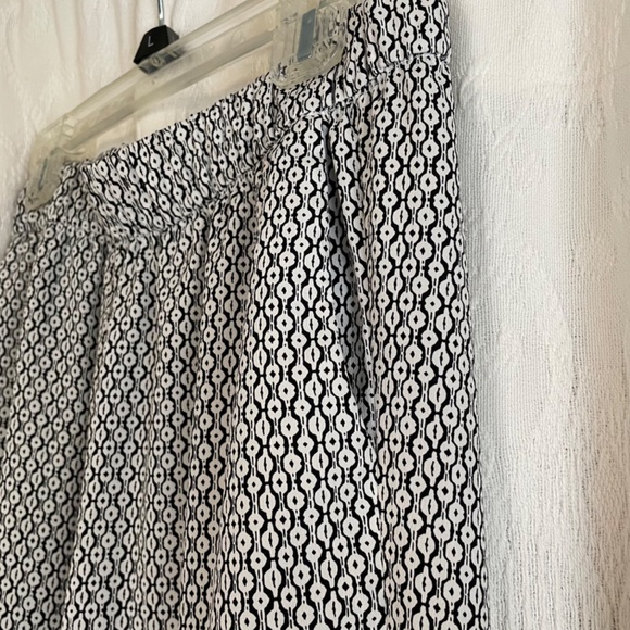 H&M Patterned pants - Picture 3 of 5